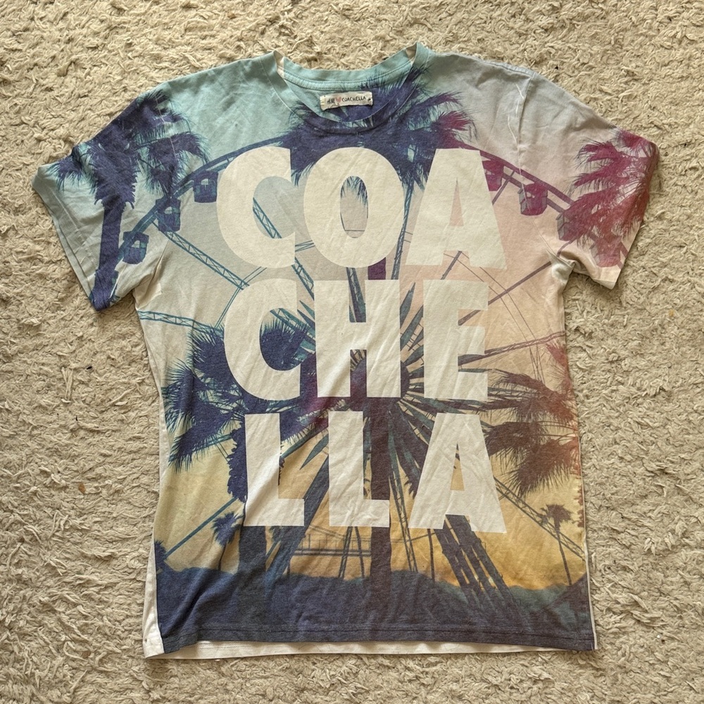 H&M I Love Coachella T-Shirt Short Sleeve Fashion
Design Unisex Tee